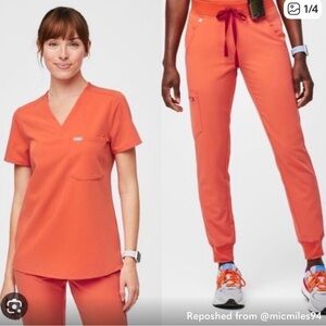 Figs Sunset Orange Scrub Set